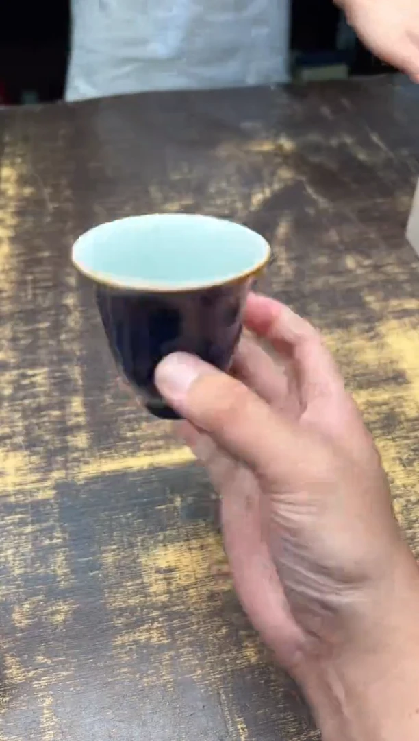 蜥***走刘钦莹佛青花口杯