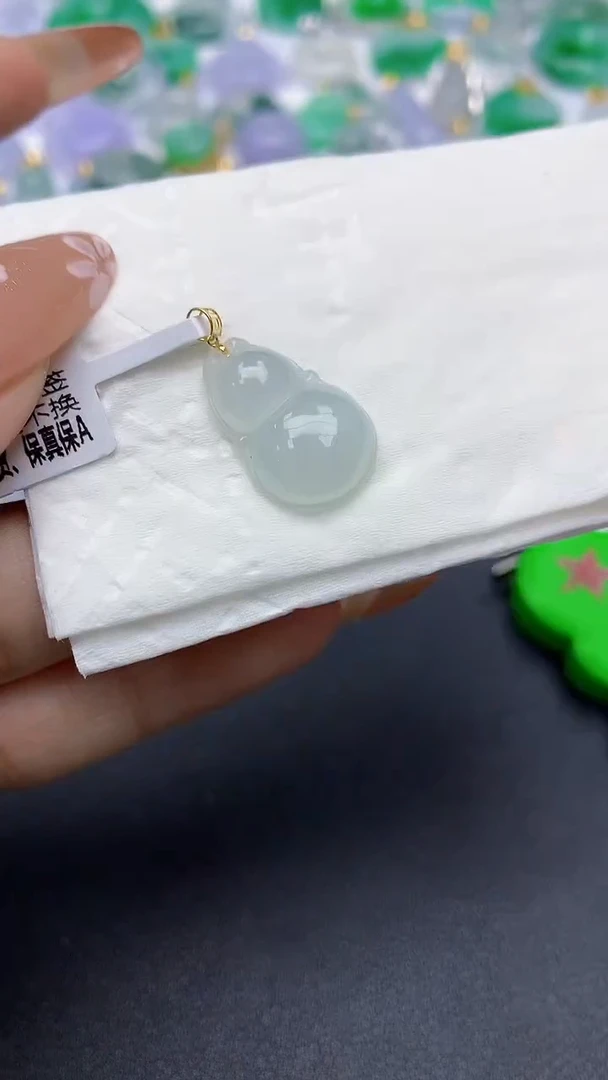 颈饰18K金镶嵌翡翠a货假一赔三支持复检百元上9元证书费自理