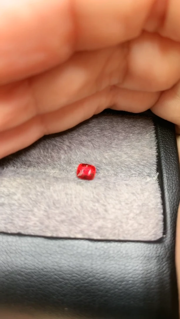 【闪购商品】定制尖晶石裸石未镶嵌枕型 抹谷红色调 0.55ct