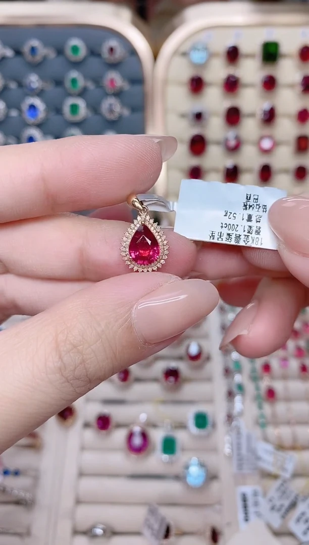 18K金镶嵌18K金吊坠红色碧玺成*-1.2ct