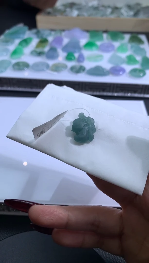 【闪购商品】定制翡翠未镶嵌翡翠