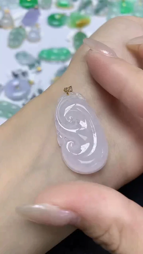 翡翠18K金镶嵌颈饰天然缅甸翡翠A货
