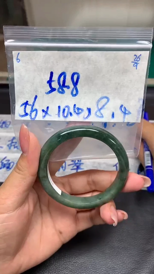 未镶嵌定制翡翠6翡翠毛货需精细抛光手镯多样性拍一发一