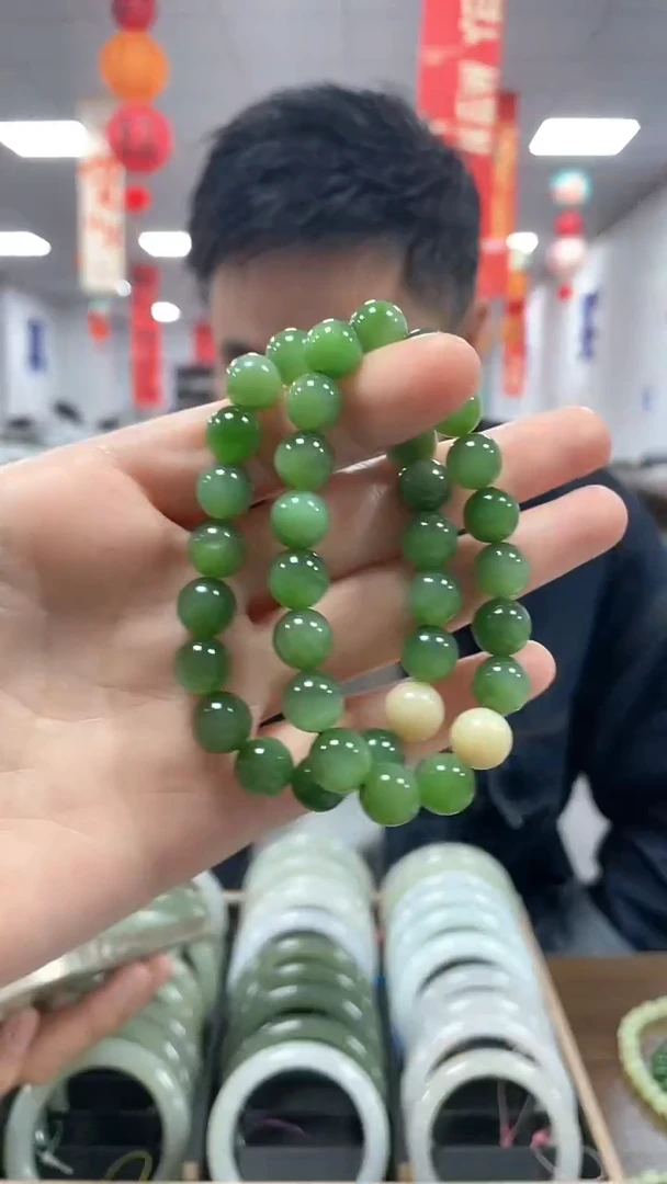 【闪购商品】和田玉手链未镶嵌碧玉卡10手串一条多样性发货一件