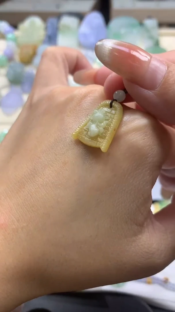 【闪购商品】定制翡翠未镶嵌翡翠