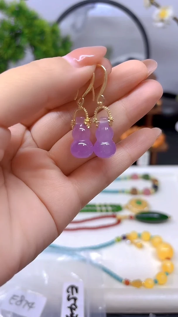 14K金镶嵌翡翠耳饰E543