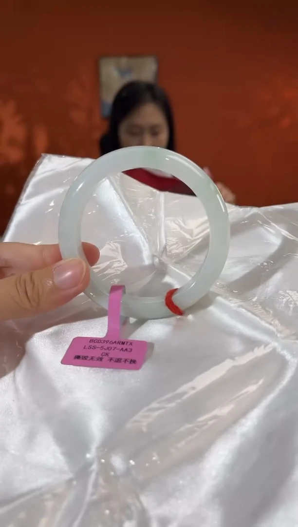 未镶嵌手镯翡翠8      55