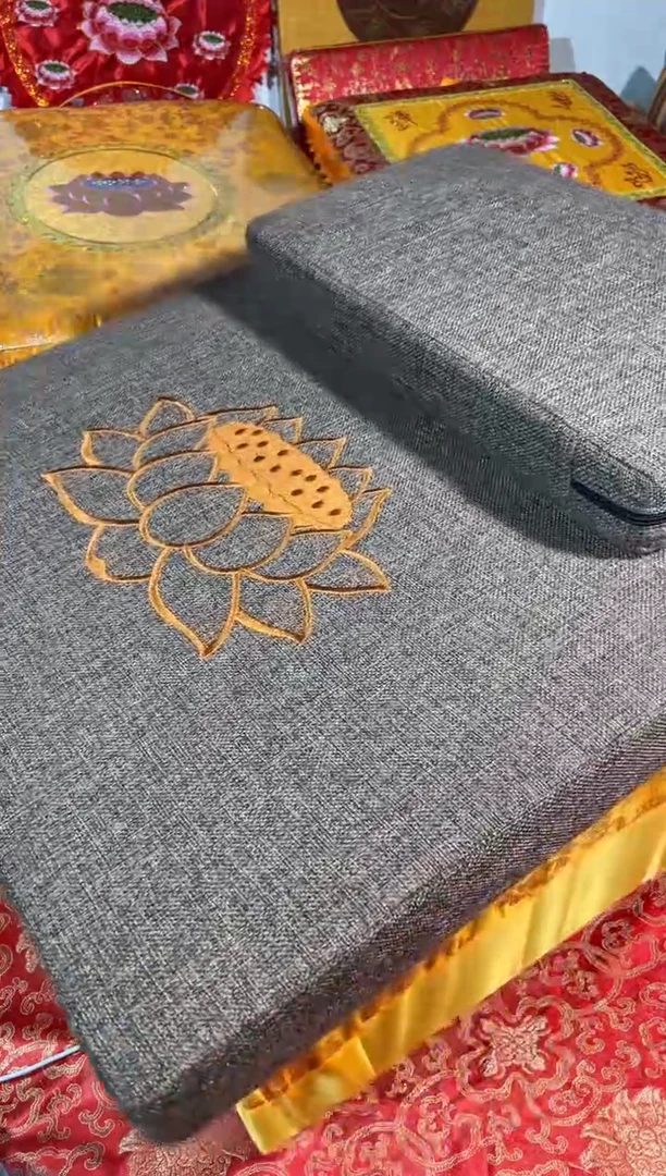 椰棕60灰莲花子母垫一个