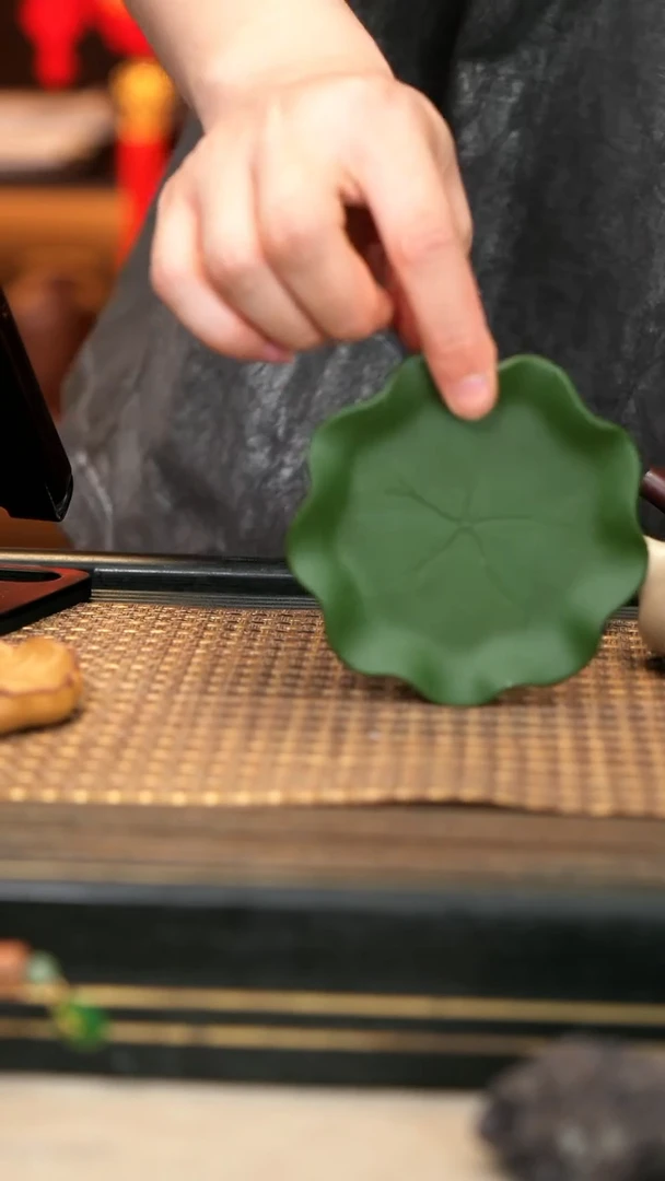 茶壶紫砂4《荷叶杯垫》民国绿