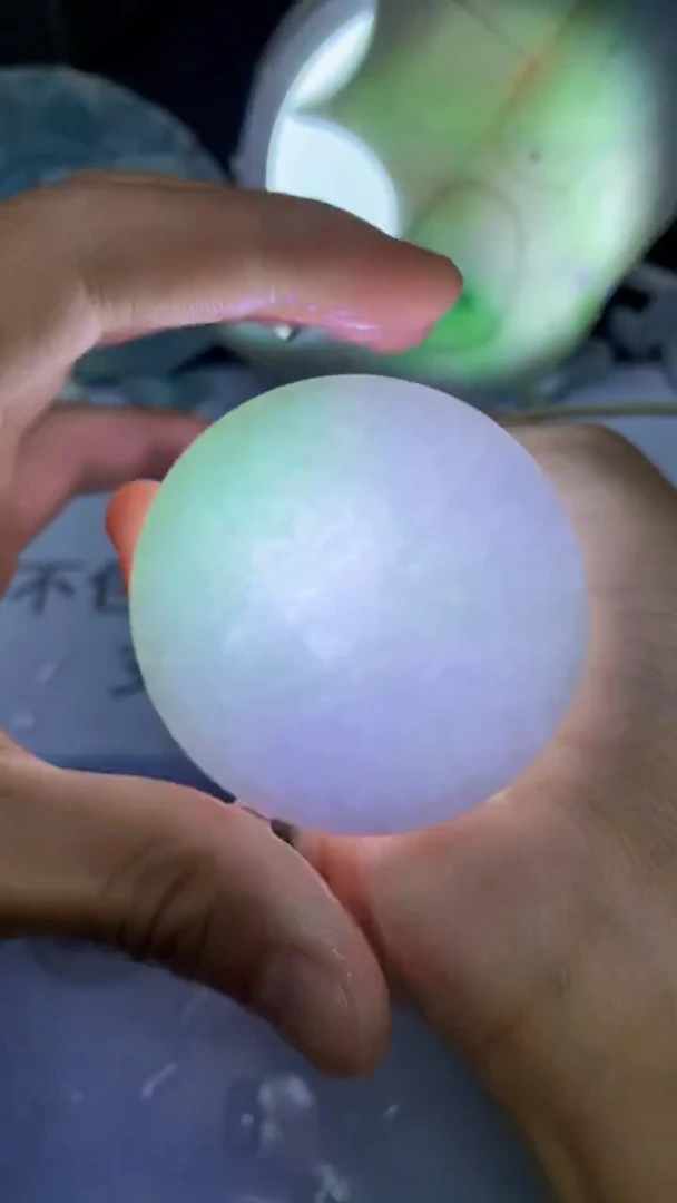 翡翠裸石缅甸天然A货Q2925