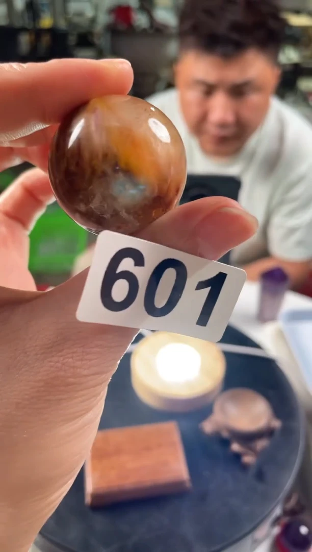 未镶嵌发晶大型摆件（非配饰） 兔毛球601 50克 33M