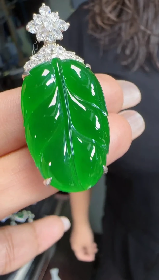 定制翡翠未镶嵌翡翠吊坠161