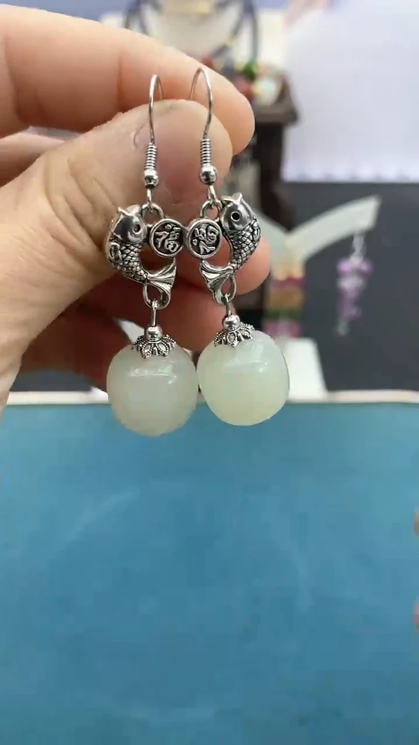 【闪购商品】和田玉耳饰银S925镶嵌白珠小鱼耳钩