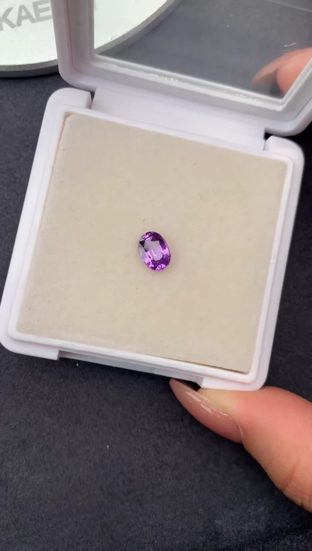 裸石彩色蓝宝石1.5ct 紫蓝宝  FH  定制