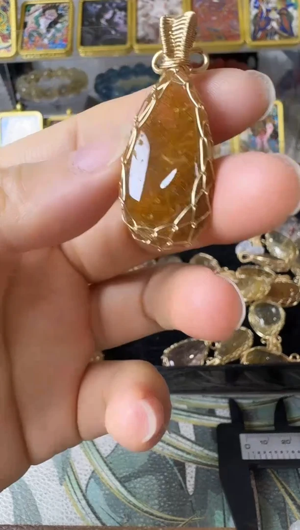 颈饰合金水晶11矿坑
