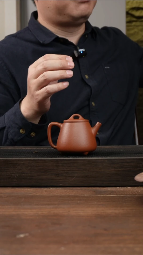 茶杯紫砂红清水高石瓢      150CC