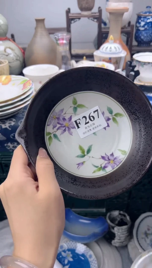 瓷片李**m   F267