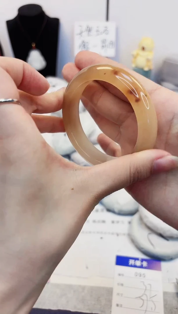 【闪购商品】石英质玉手镯未镶嵌95-财气镯57圈口