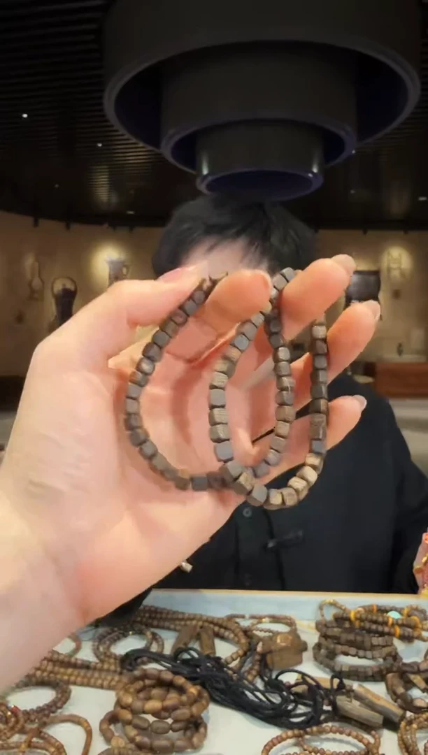 【闪购商品】沉香手串海南莺歌绿棋单圈四方珠沉水多样性发其一