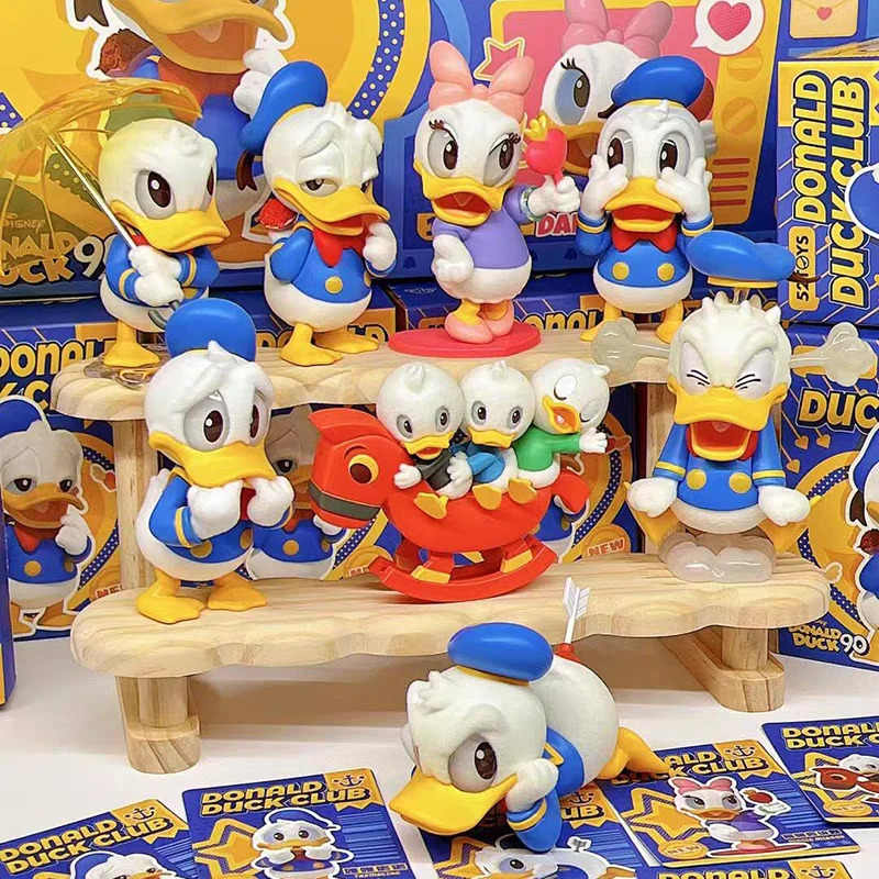 唐老鸭俱乐部系列盲盒手办潮玩玩具公仔礼物摆件