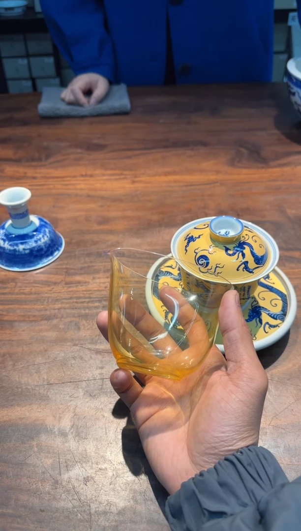 【闪购商品】魏小玻 水滴公杯 透明熏银