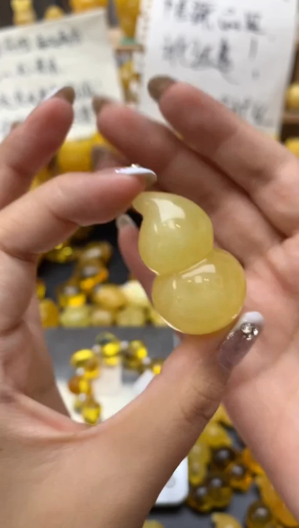 琥珀未镶嵌珠宝奇石079琥珀蜜蜡微瑕皮纹