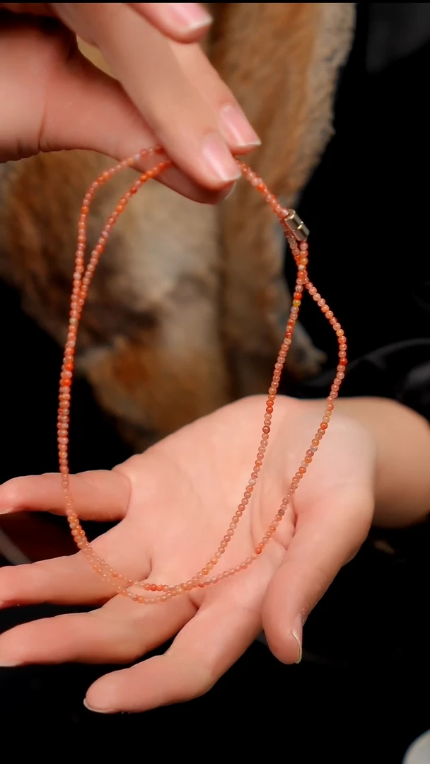 水晶摆件未镶嵌冰飘南红