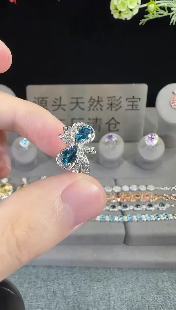 托帕石戒指银S925镶嵌4*6mm伦敦蓝戒指