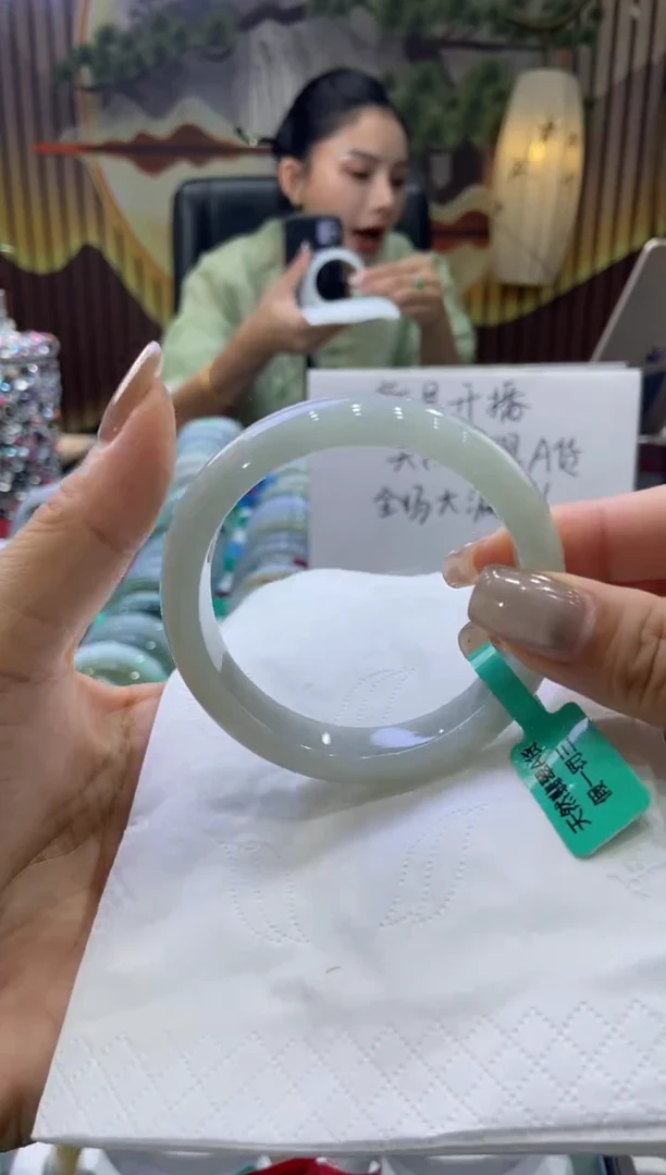 未镶嵌手镯翡翠00009807