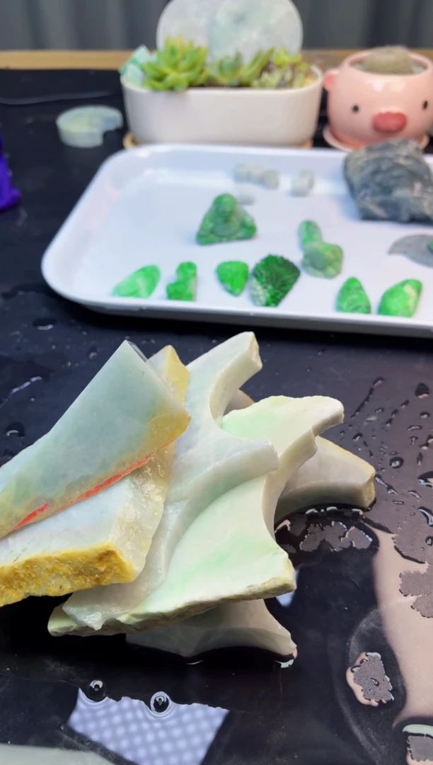 翡翠未镶嵌颈饰057天然缅甸A货翡翠