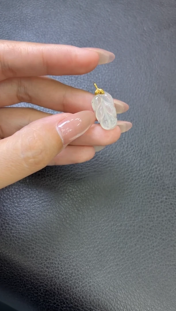 吊坠(不含链)18K金镶嵌翡翠吊坠