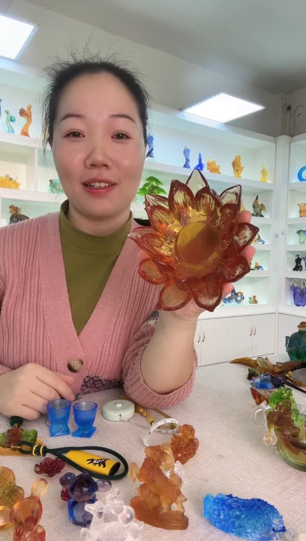 手工艺品琉璃大莲花琥珀色