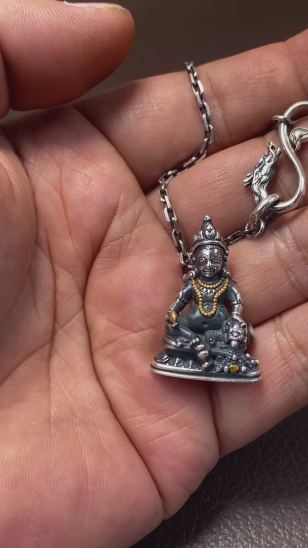 【闪购商品】诺拉（多样性发货，发其一）