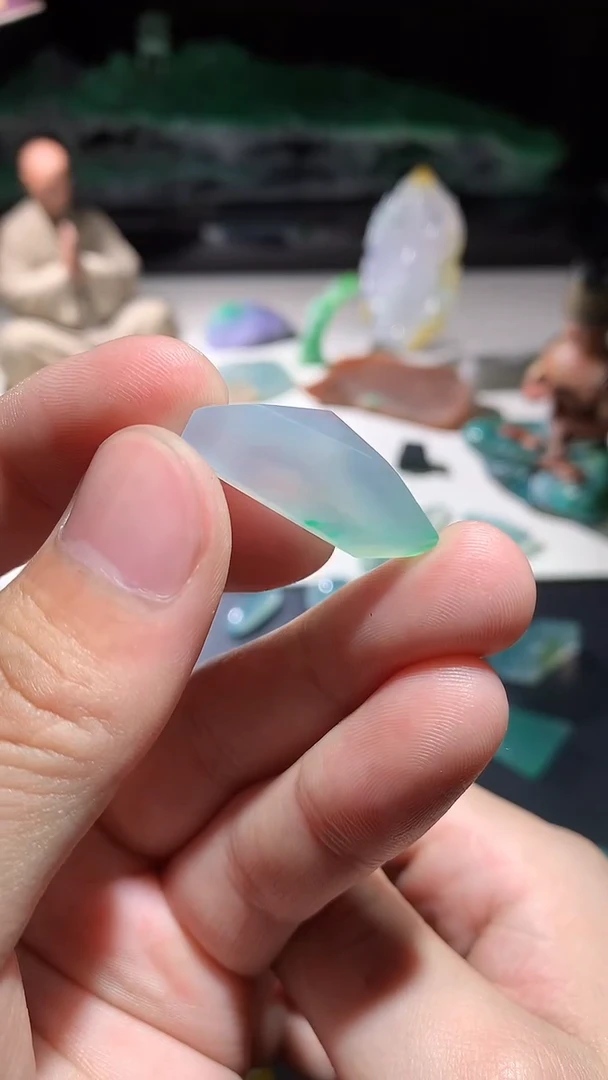 未镶嵌定制翡翠戒面