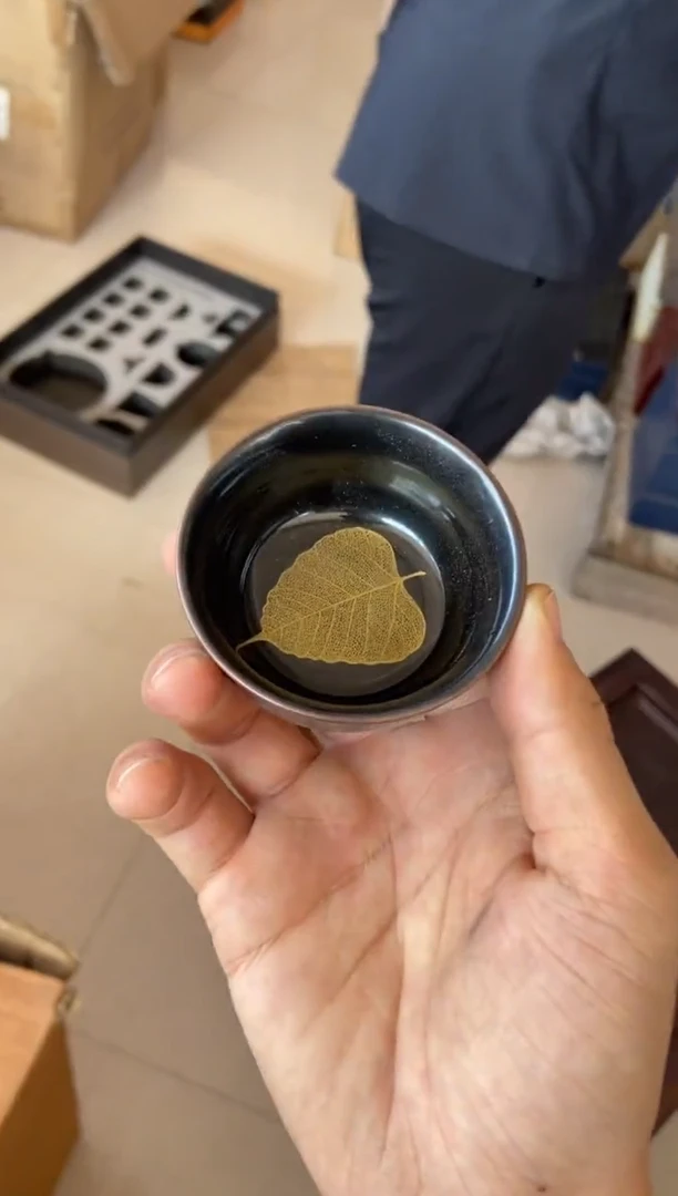 杯无运费险有瑕疵的摄影的产品有使用过的痕迹有点脏介意勿拍