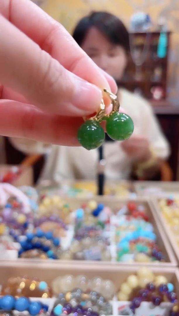 银S925镶嵌和田玉耳饰设计款珠串碧玉