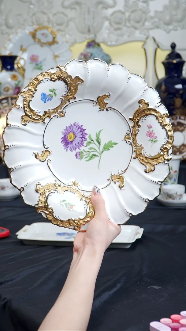 骨瓷婷婷中古器物如图所示42
