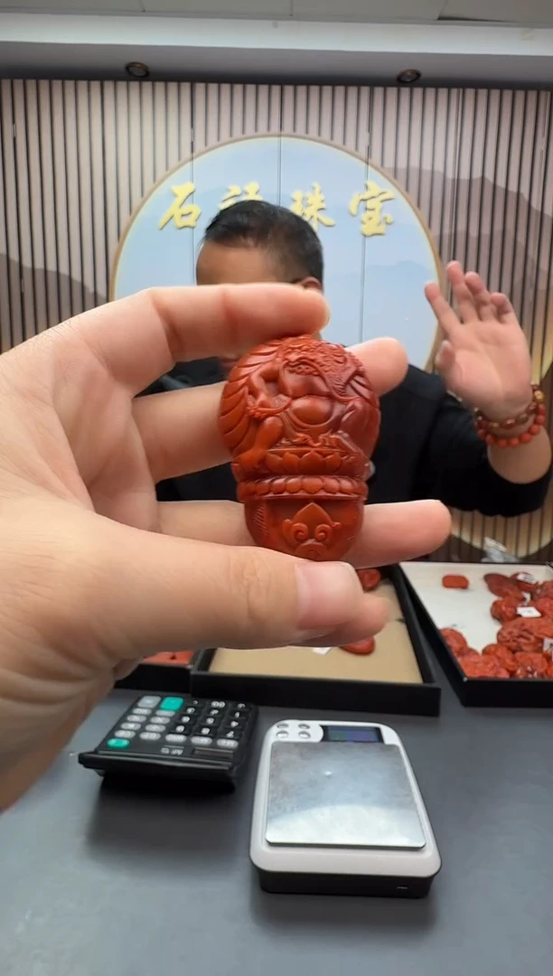 未镶嵌雕刻南红玛瑙135ZB0104产品一个