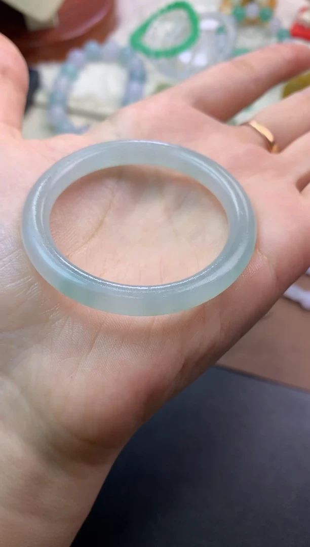 未镶嵌定制翡翠毛货