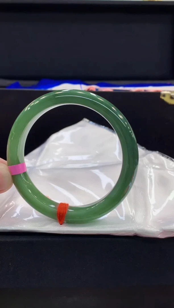 未镶嵌手镯翡翠翡翠手镯