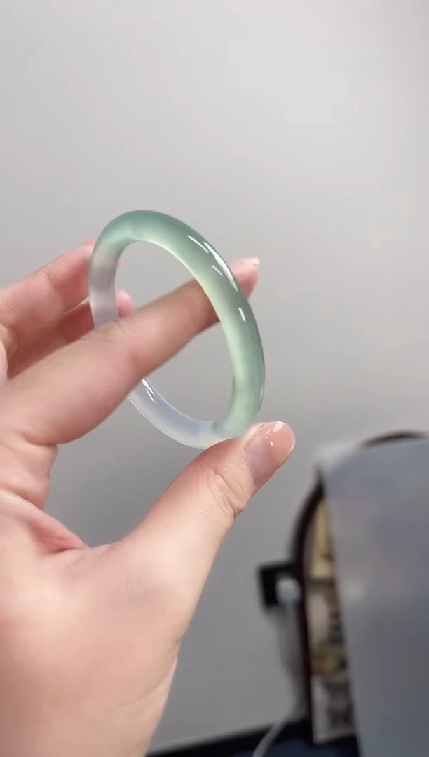 玛瑙/玉髓手镯未镶嵌52圈 需要包容圆条