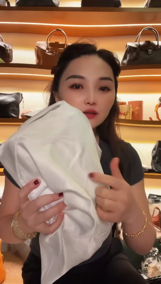 水牛皮（革）  高端订制时尚百搭女士手提斜跨包