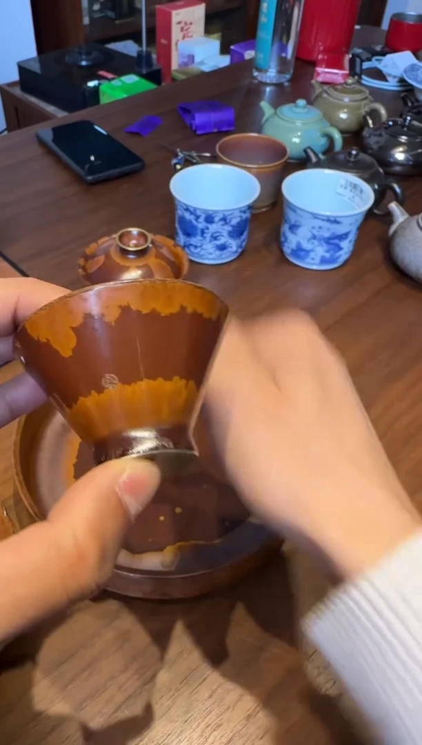 大*啊荣器 木首釉锥型盖置