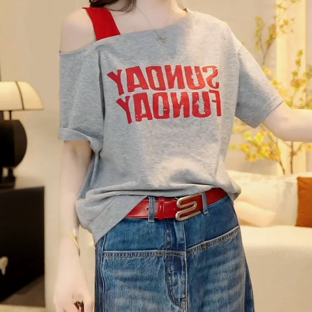 『撞色字母』2025夏季印花宽松斜肩领休闲气质T恤短袖上衣女