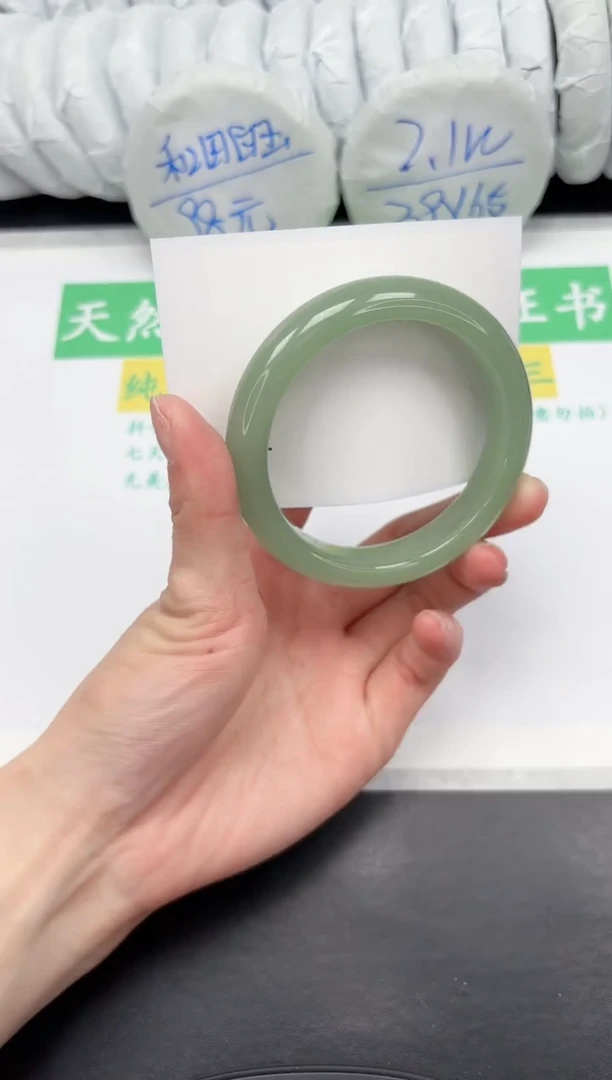 【闪购商品】石英质玉手镯未镶嵌71-62.4