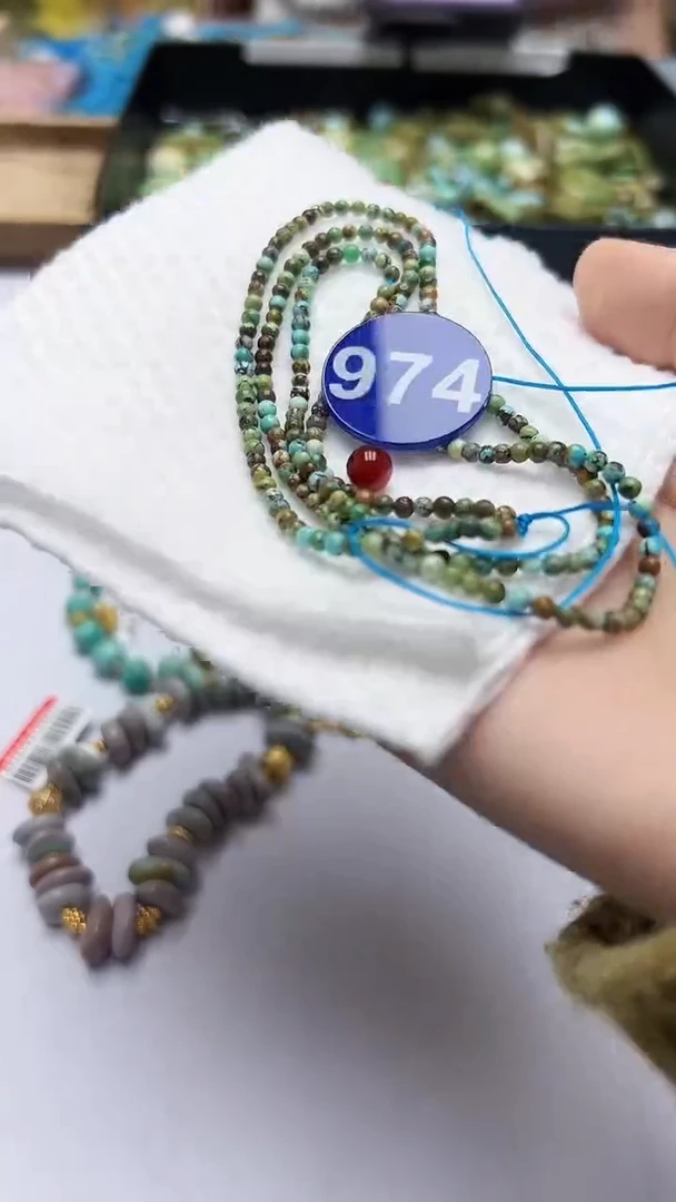 玛瑙/玉髓手串未镶嵌974