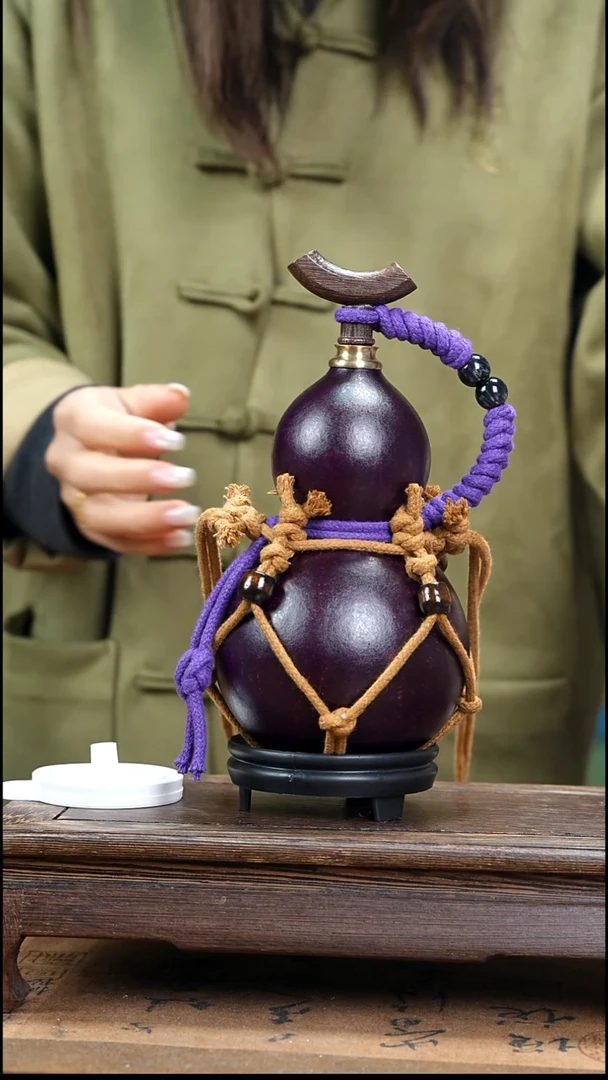 YP016复古网兜款天然酒葫芦（一物一拍）