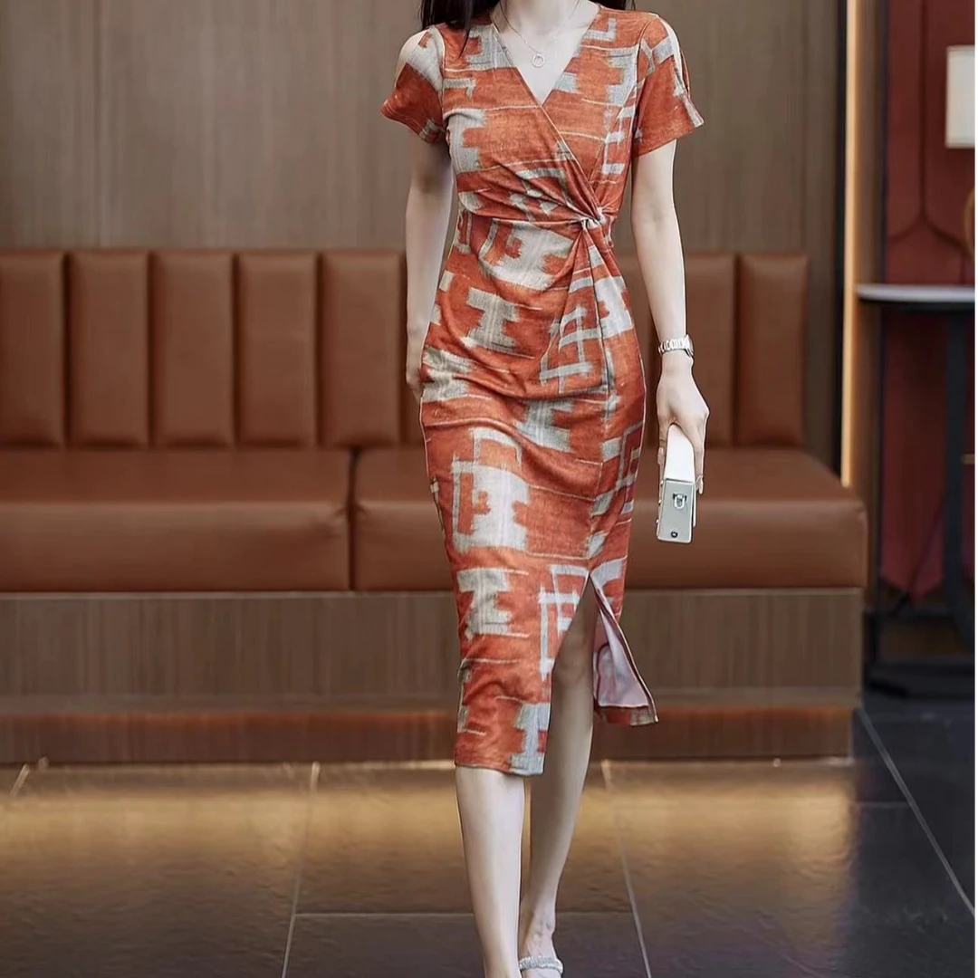 气质显瘦高级感女人味花色复古连衣裙YF368