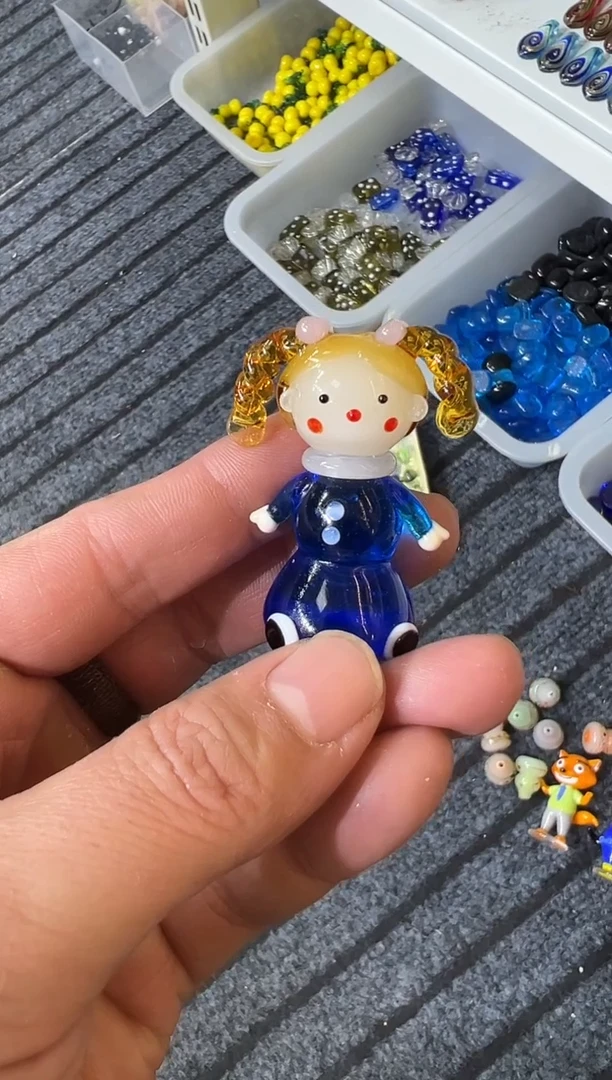 手工艺品琉璃S****沐女孩