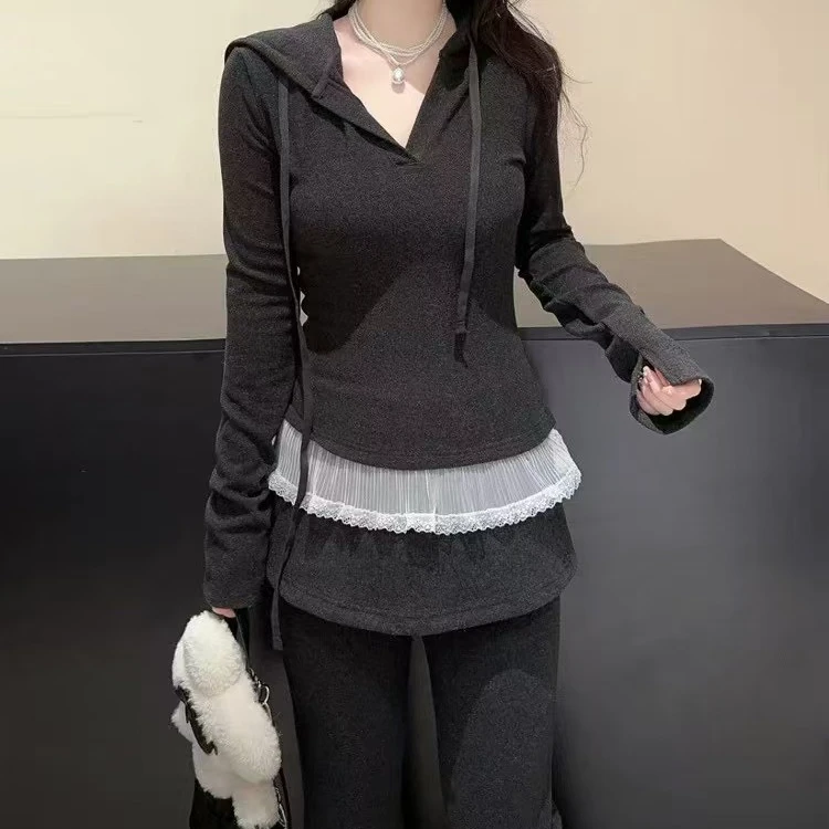 2025新款高品质拼接蕾丝边连帽长袖T恤气质修身显瘦喇叭裤两件套